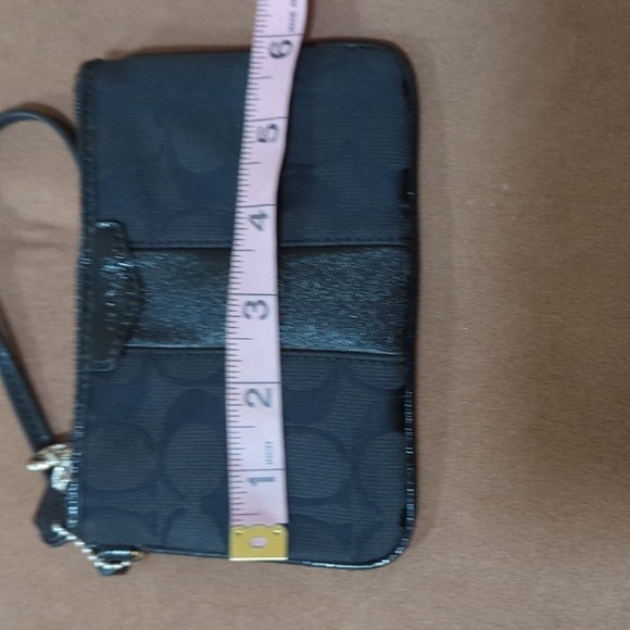 Coach Signature C Black Wristlet 6"x4" - Picture 4 of 9